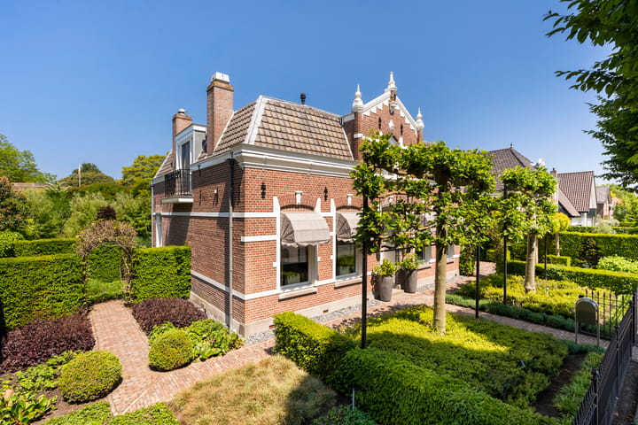 Foto 75 van Burg Letteweg 19