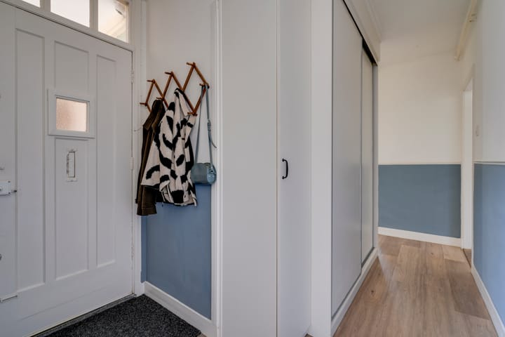 Foto 9 van Laan van Nieuw-Guinea 97-BS