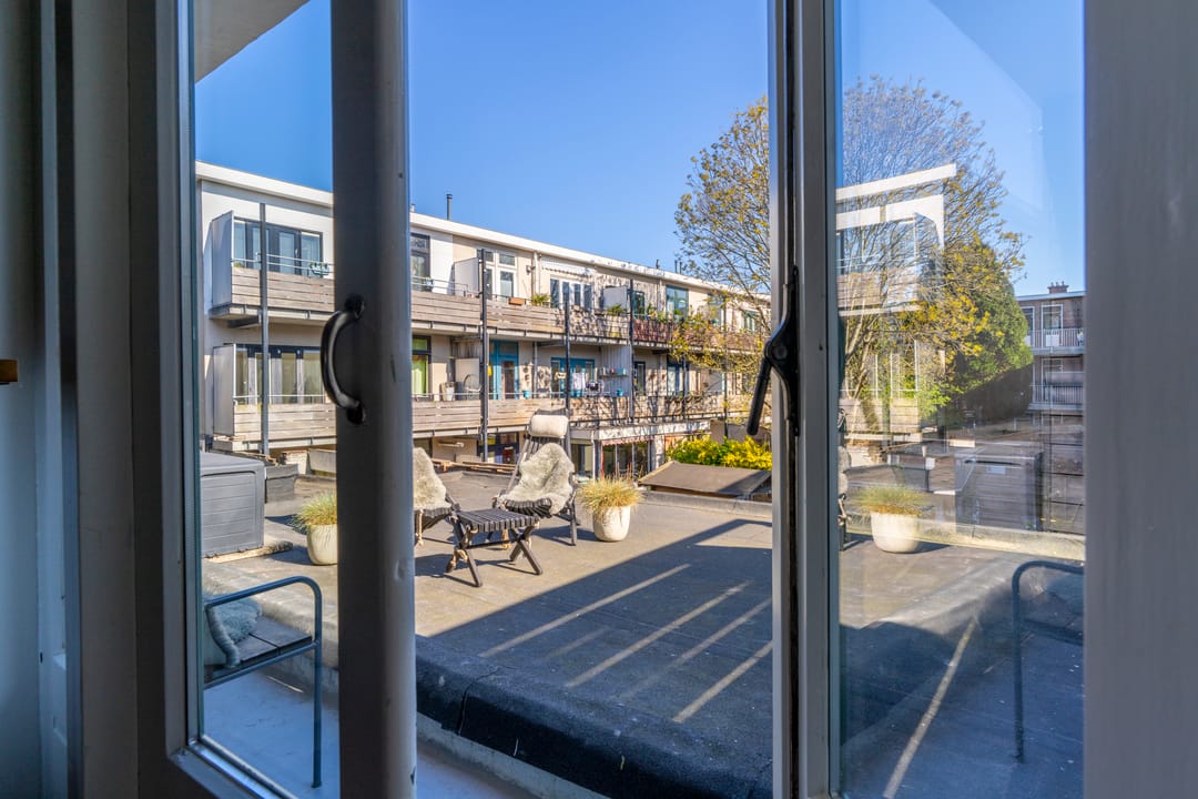 Foto 23 van Laan van Nieuw-Guinea 97-BS