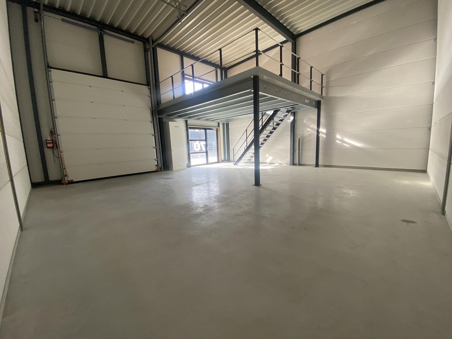Bekijk foto 4 van Hendrikkenhofstraat 70