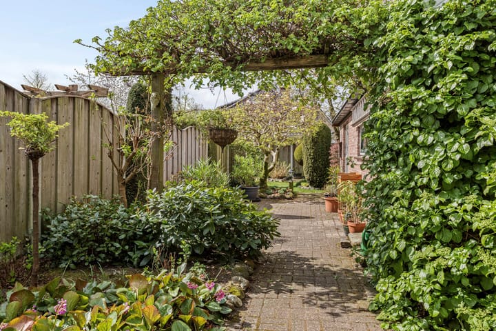 Foto 25 van Kerkhofweg 170