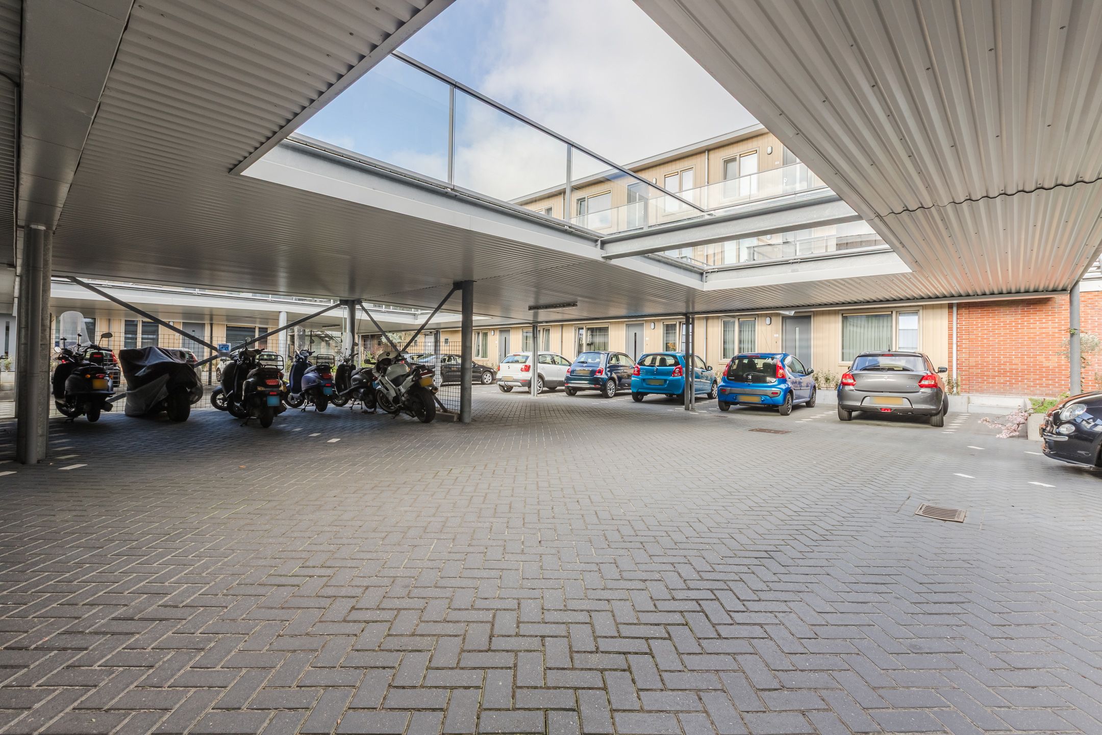 Foto 33 van Ambachtsweg 105