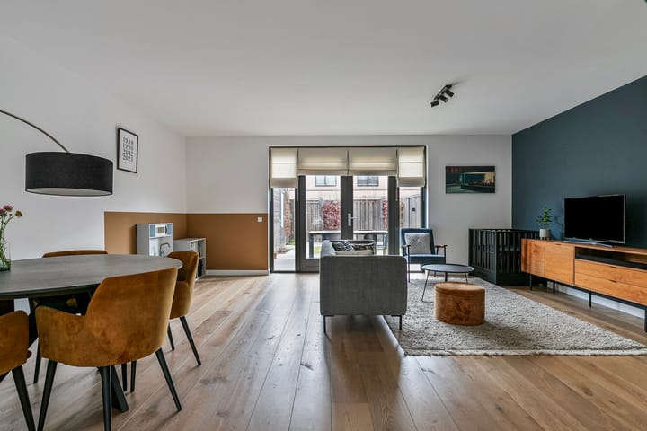 Foto 2 van Grenenhout 16