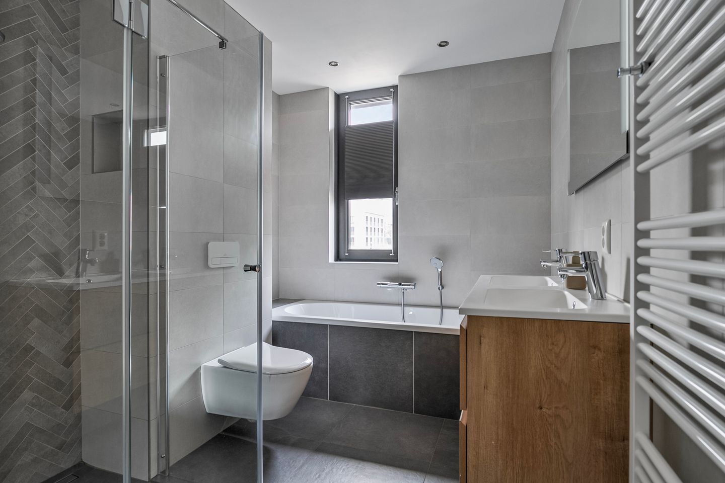 Foto 5 van Grenenhout 16