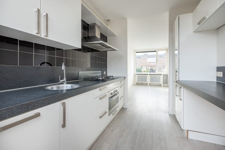 Foto 11 van Zonnebloemstraat 108