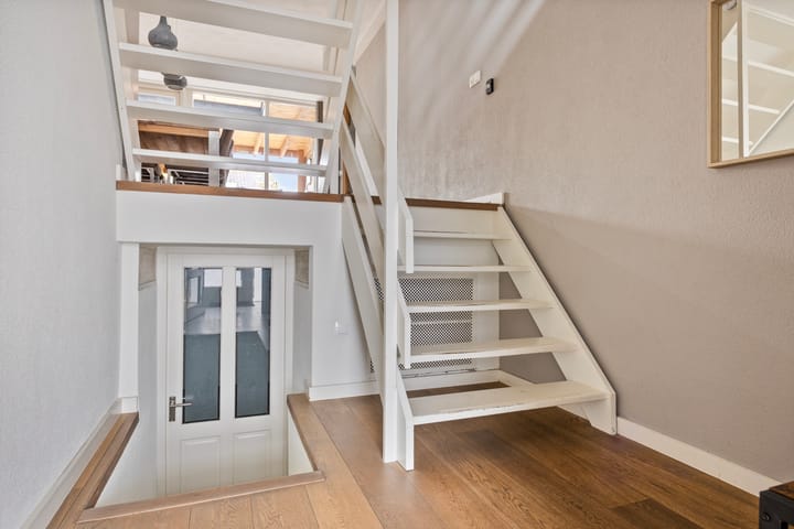 Foto 9 van Bernhardstraat 39