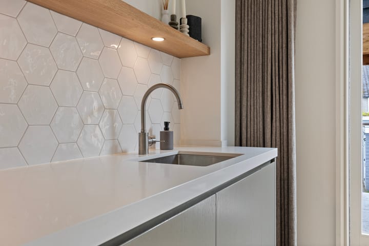 Foto 16 van Bernhardstraat 39