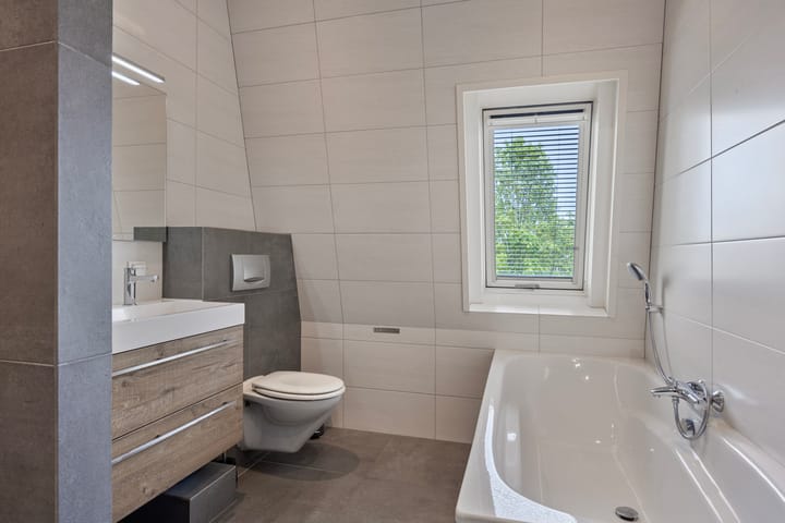 Foto 32 van Bernhardstraat 39