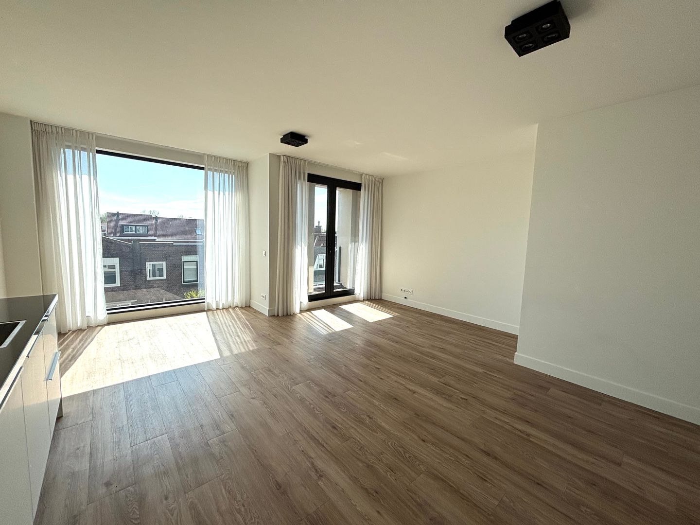 Photo 4 of Wijkerstraatweg 267-E