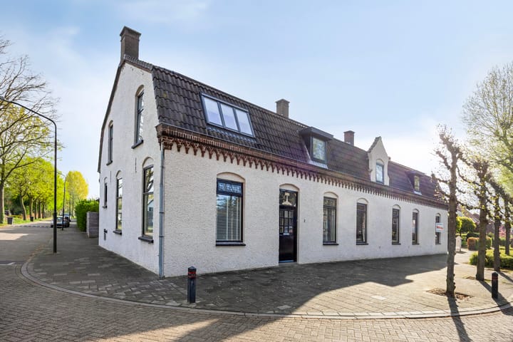 Foto 2 van Mgr. van de Venstraat 2