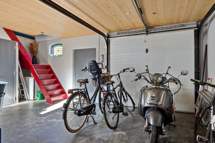 Foto 23 van Mgr. van de Venstraat 2