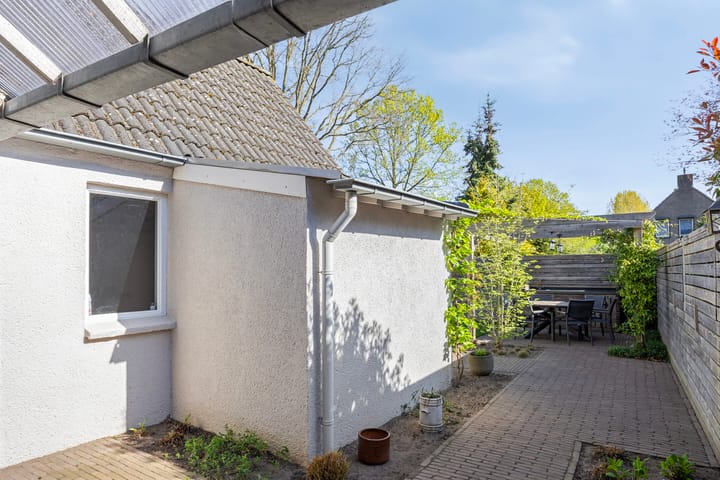 Foto 43 van Mgr. van de Venstraat 2