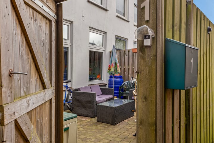 Foto 10 van Hoogstraat 1