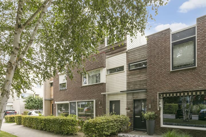 Photo 2 of Eikepage 54