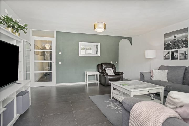 Photo 5 of Eikepage 54