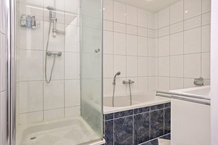 Photo 16 of Eikepage 54