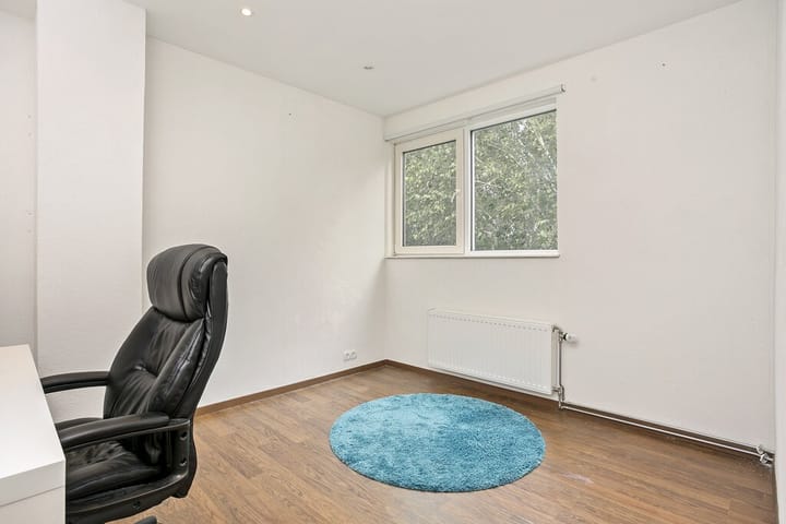 Photo 23 of Eikepage 54