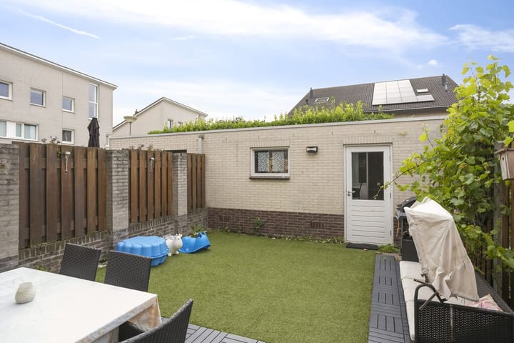 Photo 27 of Eikepage 54