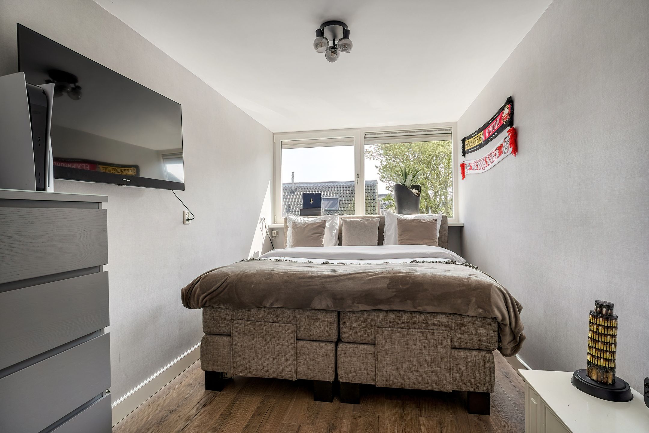 Foto 21 van Pallas 51