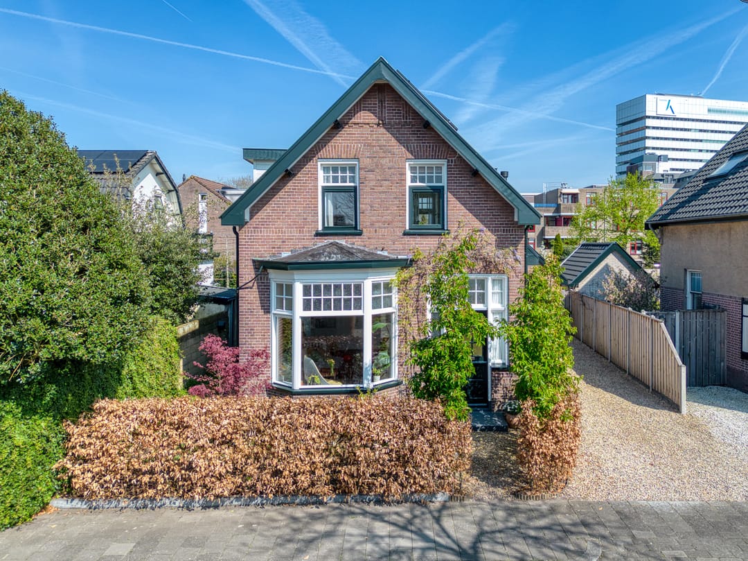 Photo 1 of De Ruyterstraat 84