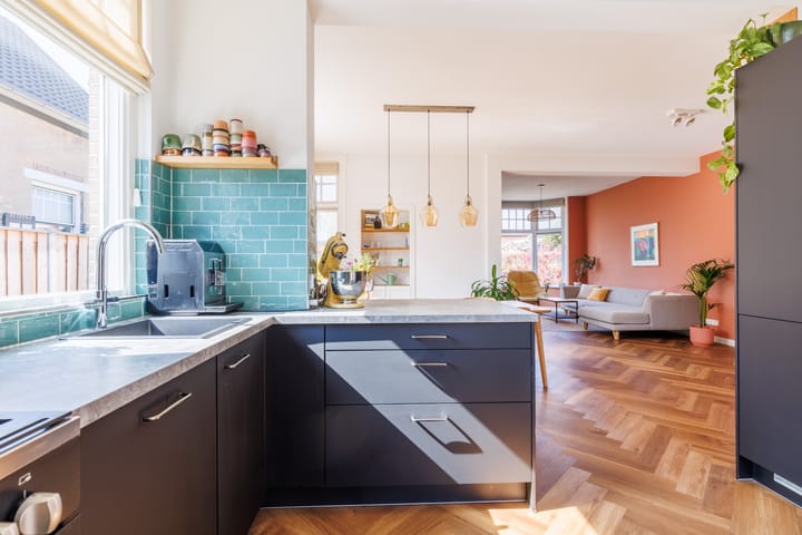 Foto 10 van De Ruyterstraat 84