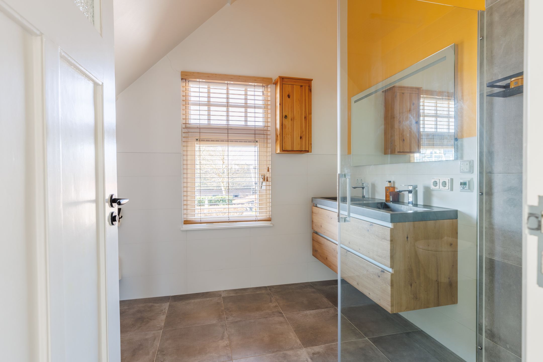 Photo 24 of De Ruyterstraat 84