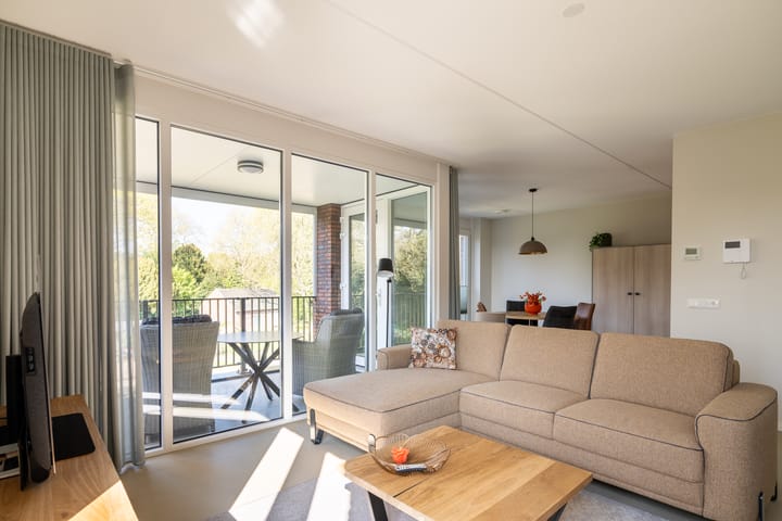 Foto 4 van Heinsbergerweg 12-B02