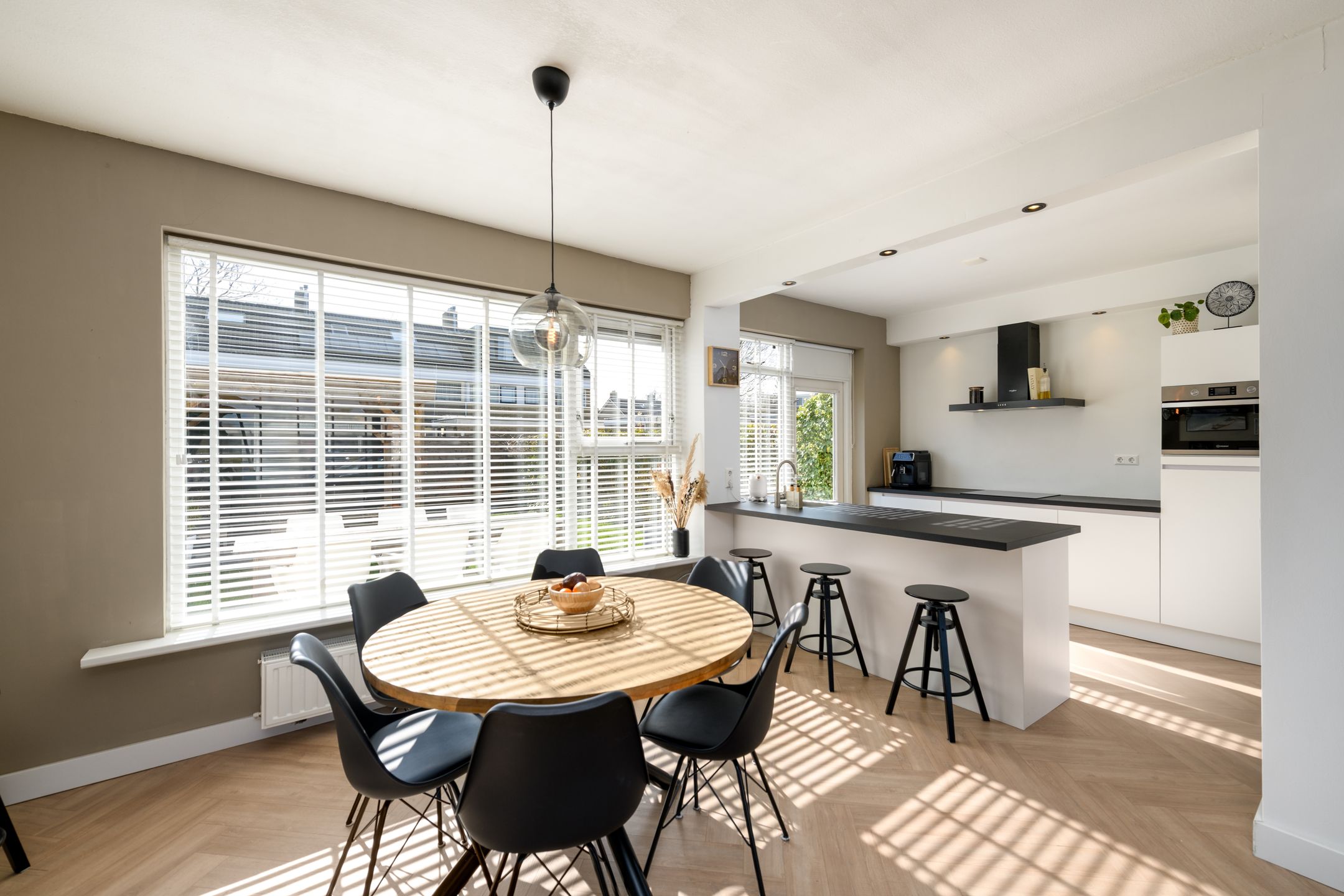 Foto 9 van E A Borgerstraat 68