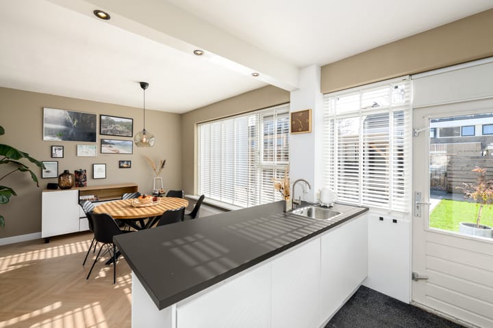 Foto 11 van E A Borgerstraat 68