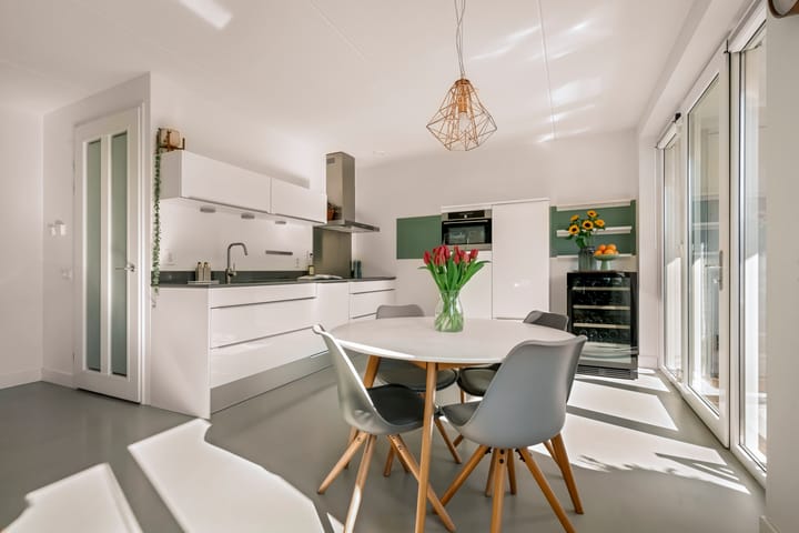 Photo 8 of De Leeuw van Vlaanderenstraat 3-B