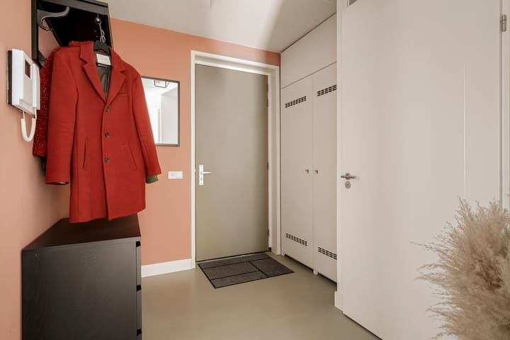 Photo 19 of De Leeuw van Vlaanderenstraat 3-B