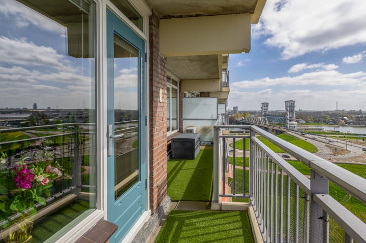 Foto 3 van Valeriusrondeel 72