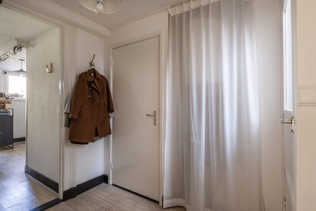 Photo 7 of Mgr. van de Weteringstraat 128