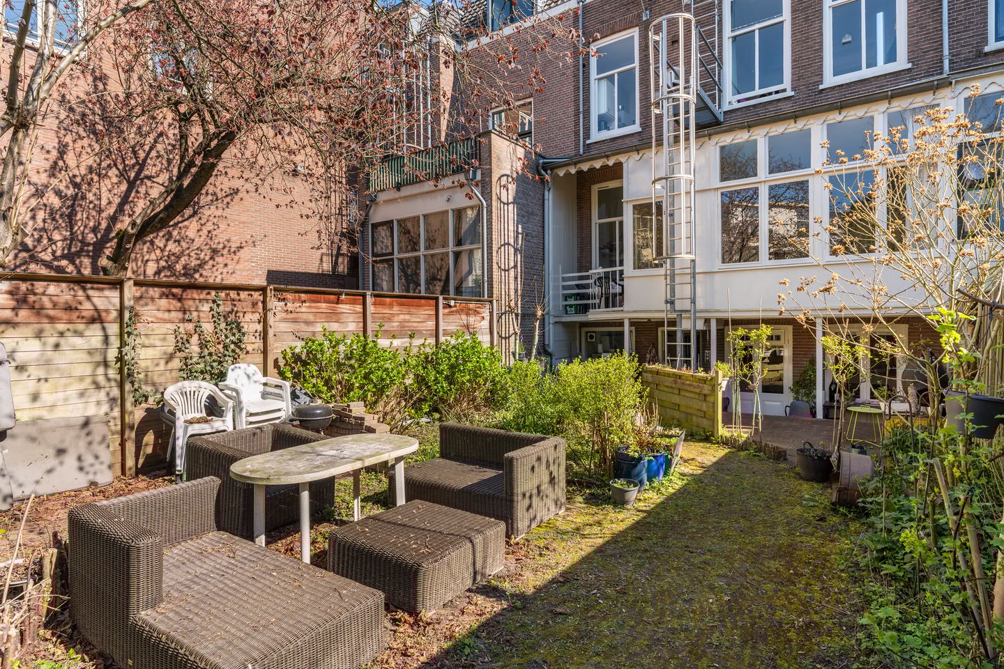 Photo 14 of Mgr. van de Weteringstraat 128