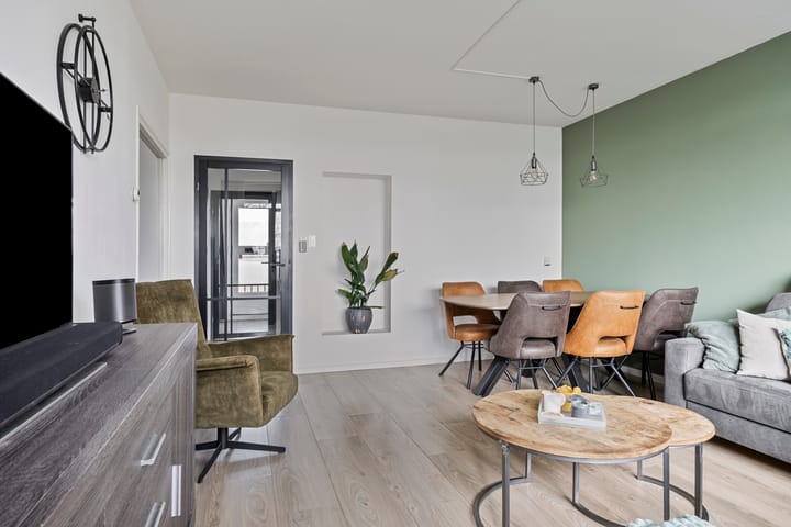 Foto 10 van Lelystraat 348