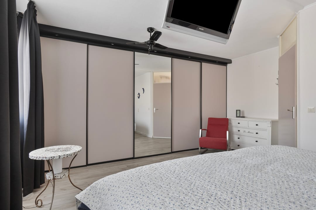 Foto 16 van Louis de Funèsstraat 18