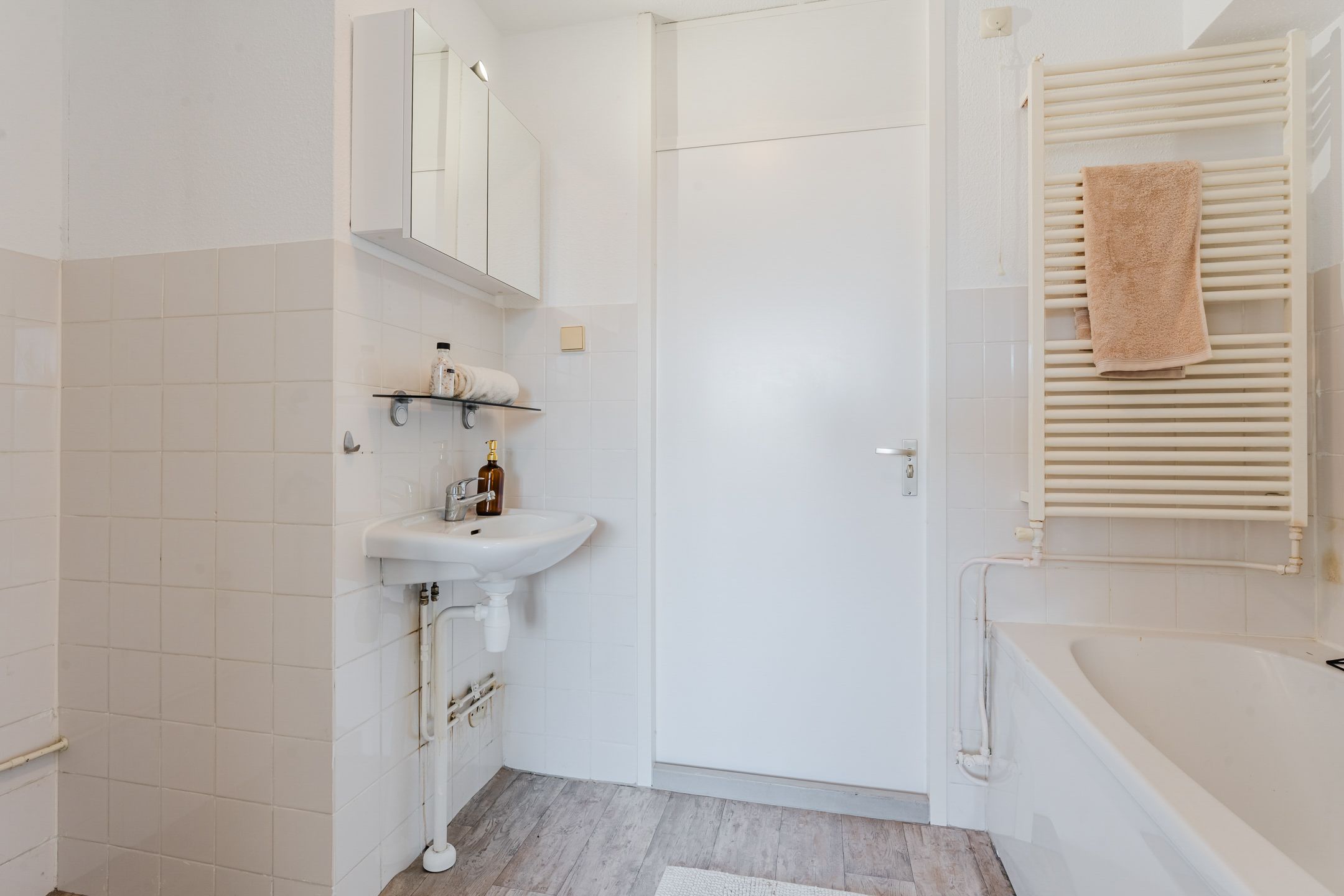 Photo 18 of Poortwachter 122