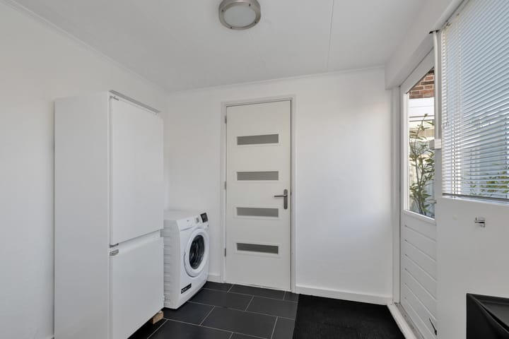 Photo 15 of Iepenlaan 19