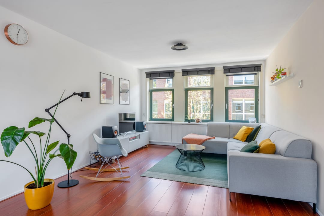 Foto 2 van Middenhoefstraat 17-02R