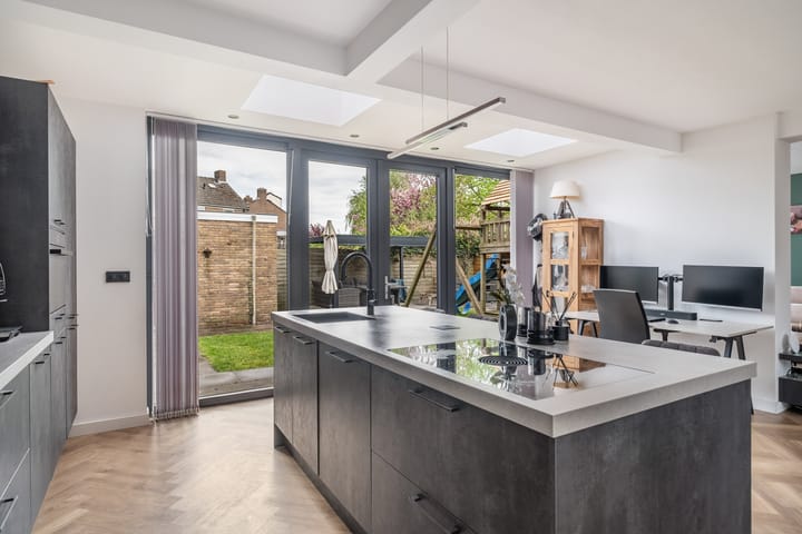 Foto 14 van Sweder van Vianenplein 6