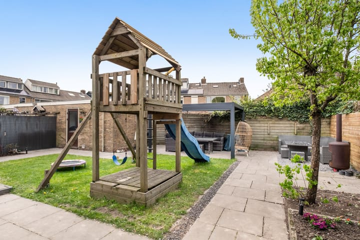 Foto 20 van Sweder van Vianenplein 6