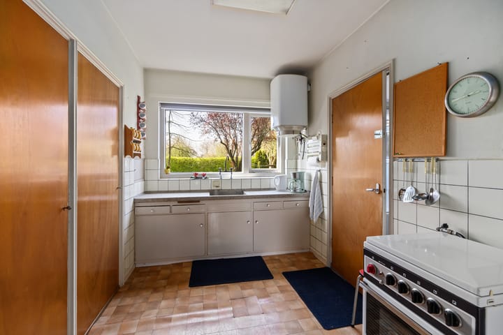 Photo 14 of Wijhendaalseweg 1-A