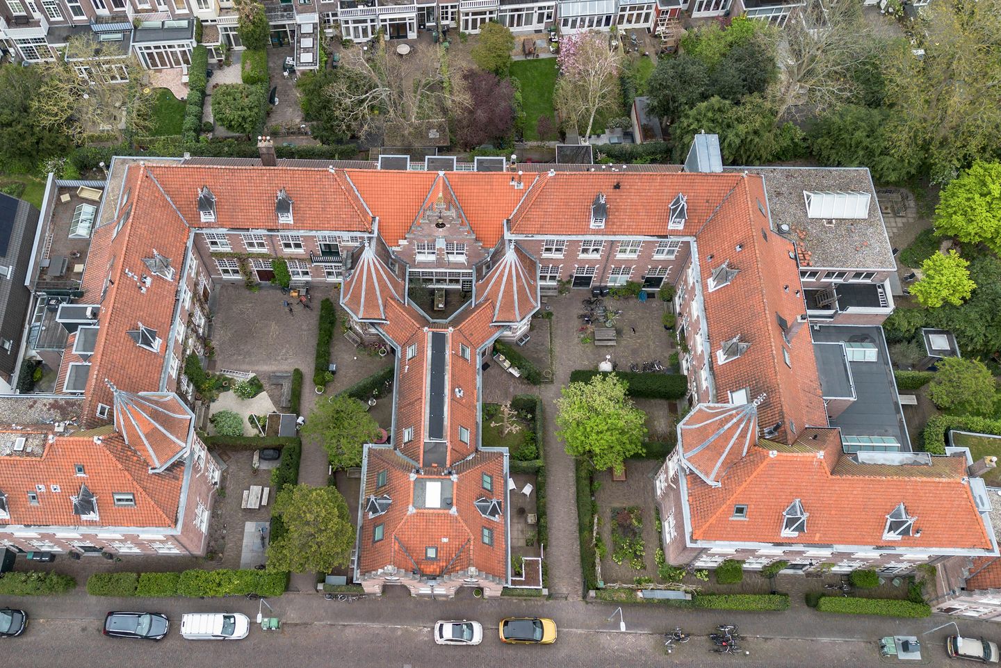 Foto 50 van Coen Cuserhof 43