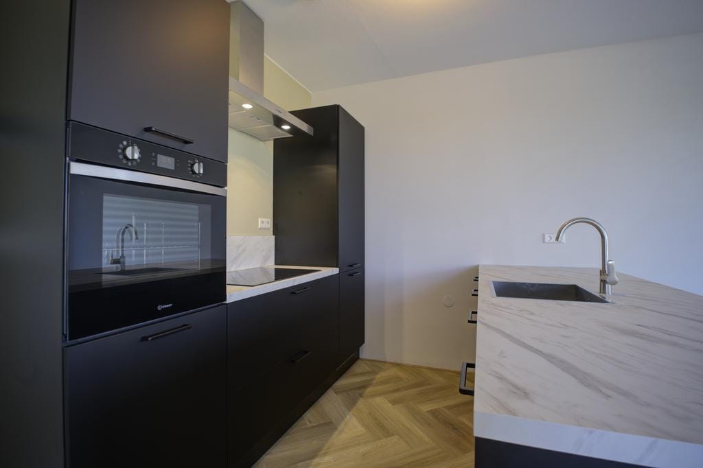 Foto 6 van Albertina Agnesstraat 208