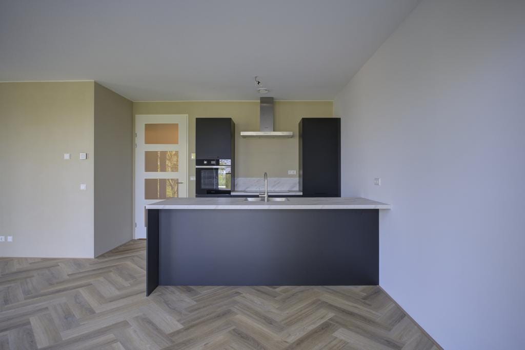 Foto 14 van Albertina Agnesstraat 208