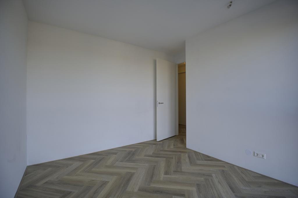 Foto 16 van Albertina Agnesstraat 208