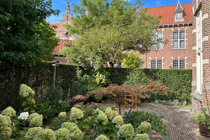 Foto 60 van Coen Cuserhof 43