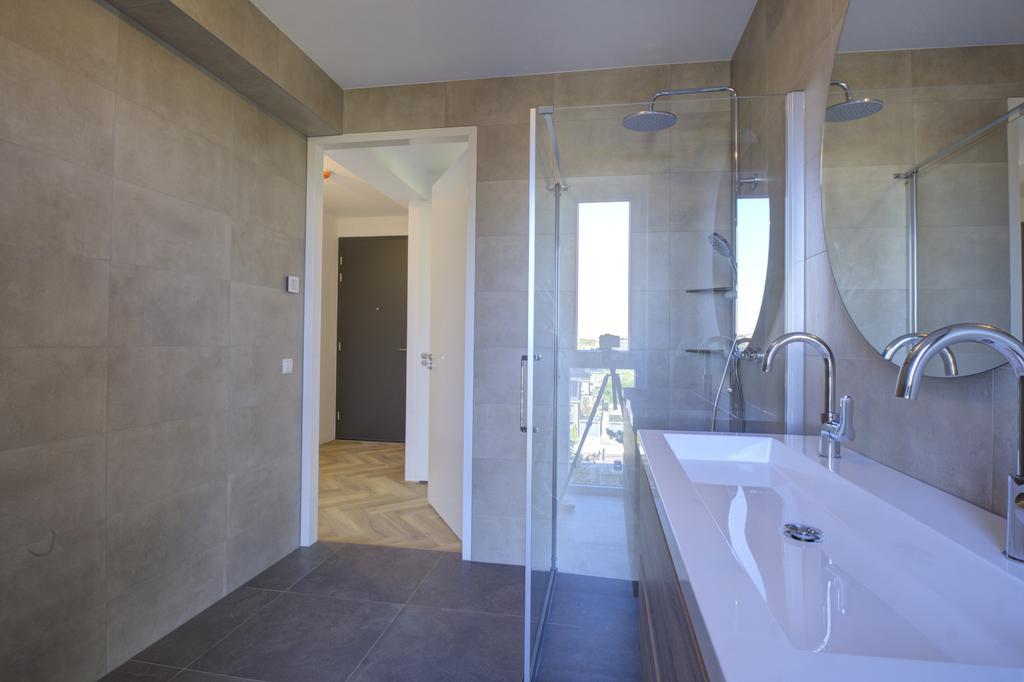 Foto 21 van Albertina Agnesstraat 208