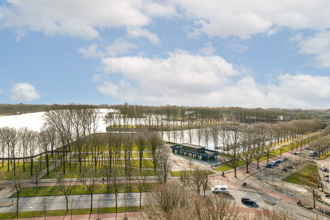 Foto 16 van Burgemeester Hogguerstraat 1087