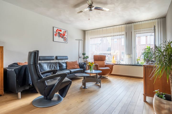 Foto 12 van Looierstraat 10